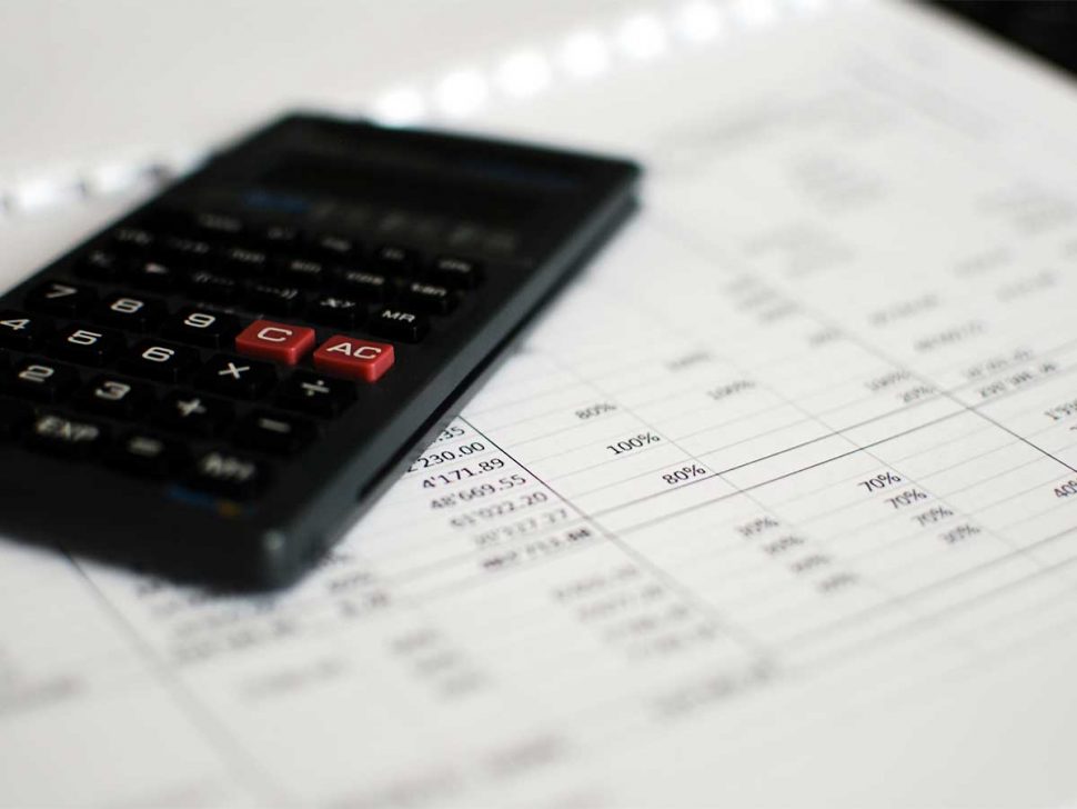 The Difference Between Industry Average and Benchmark Valuation Multiples for Accounting Practices